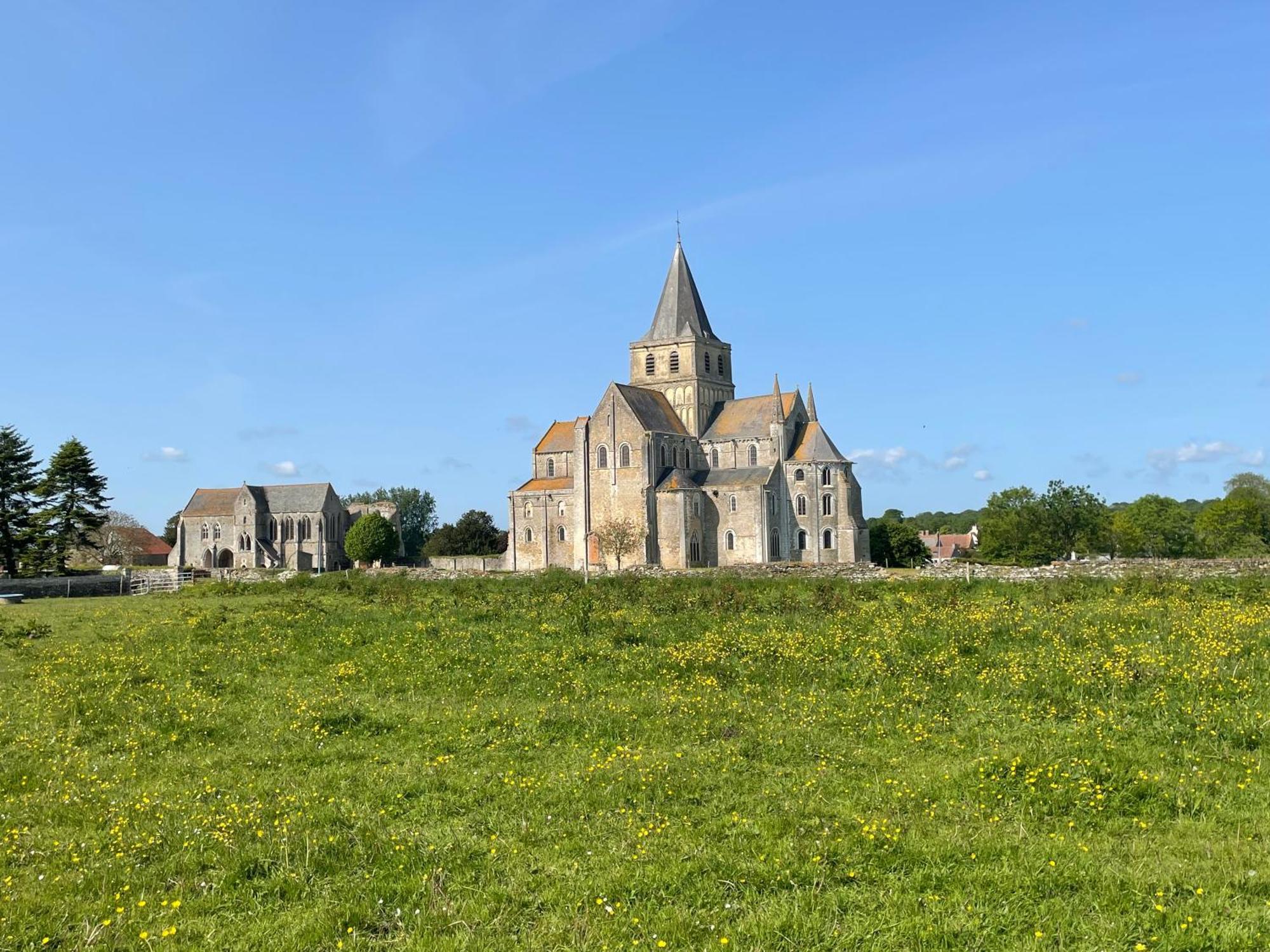 Les Maisons Des Halles Cerisy-la-Foret Bagian luar foto