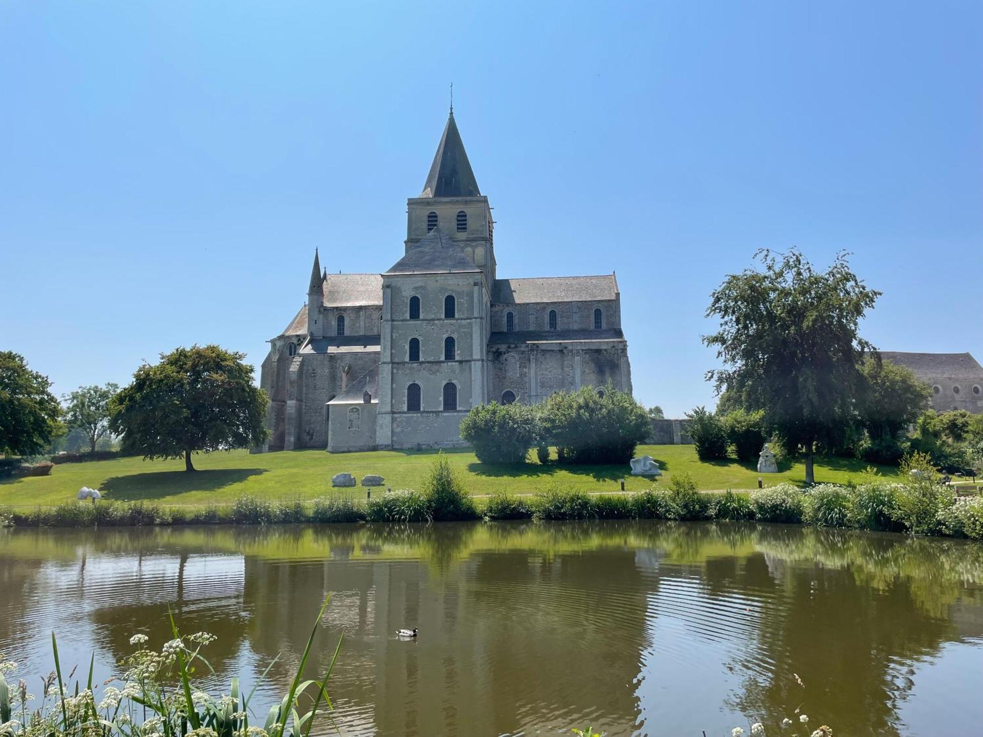 Les Maisons Des Halles Cerisy-la-Foret Bagian luar foto